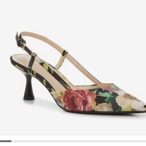 NWOT Nine West Rilas Pump size 10.5